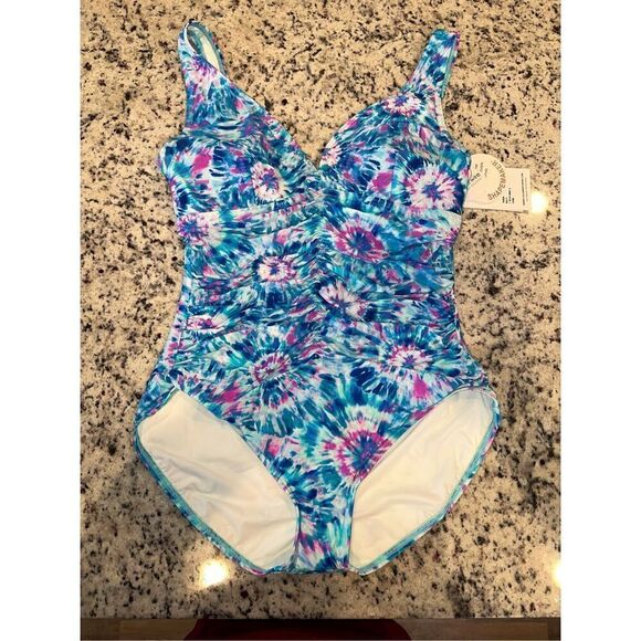 COCO REEF Contours Solitare V-Neck Underwire Tummy-Control One-Piece Swimsuit - Picture 2 of 9